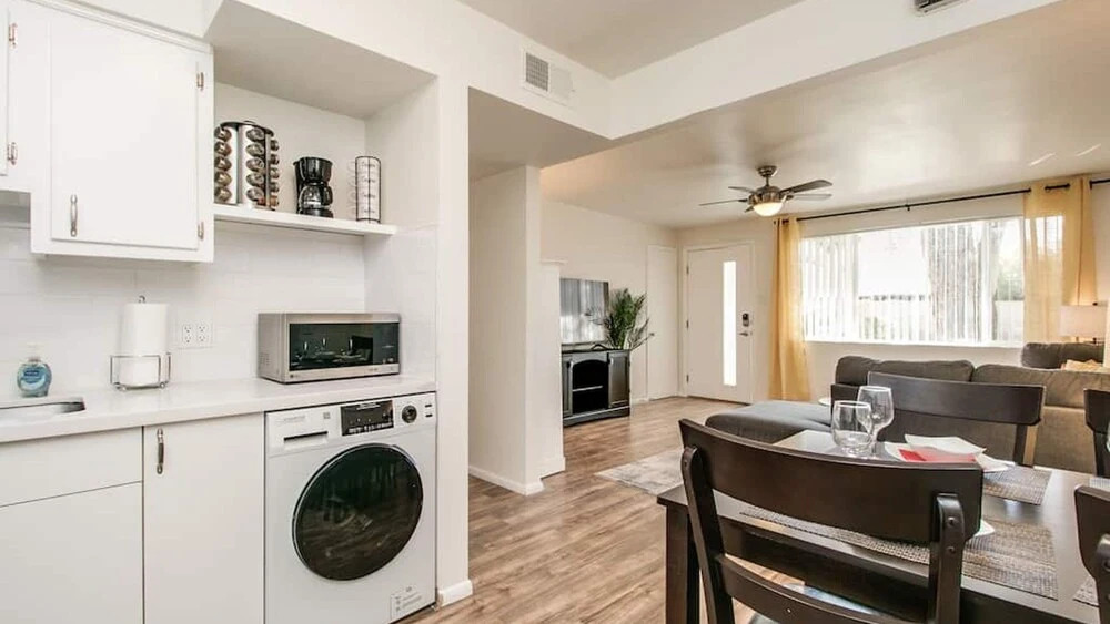 Cozy Arcadia Hideaway W/charm & Style!