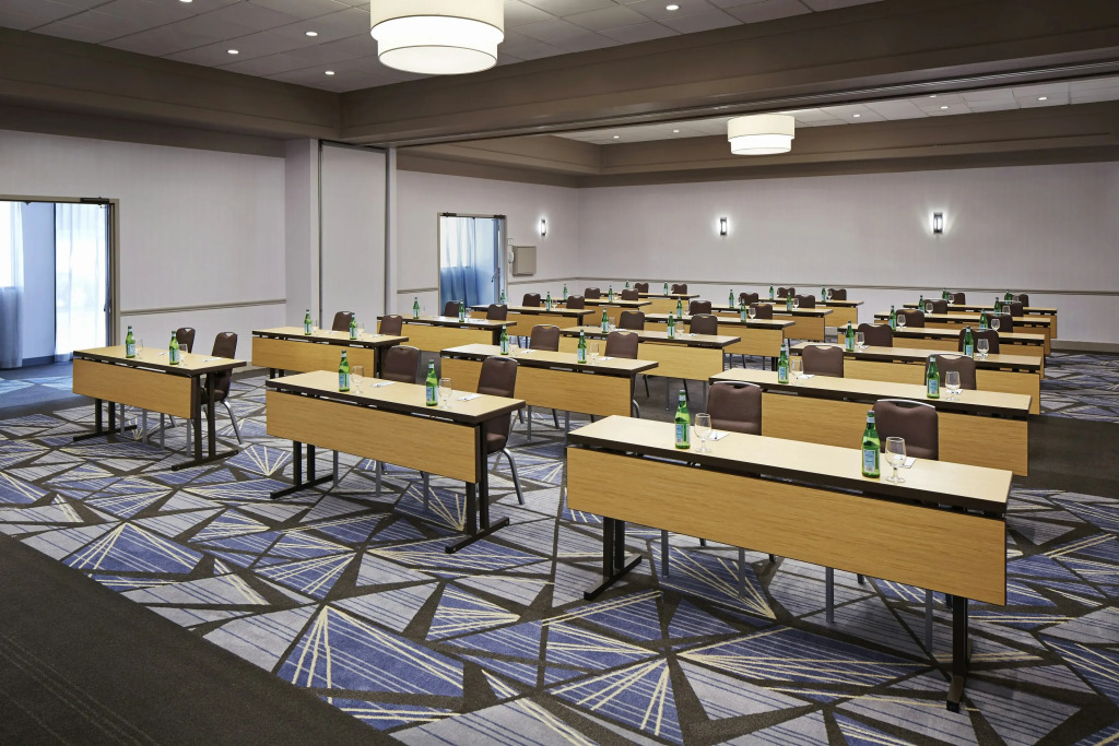 Hotel MDR Marina del Rey- a DoubleTree by Hilton