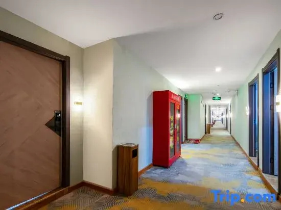 Yucheng Yishu Light Residence Hotel