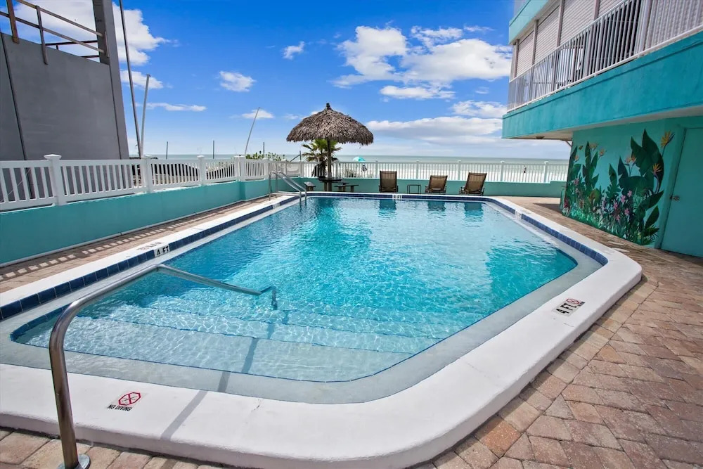 Arena De Madeira -beach Front-pool-walk to John's Pass- 1