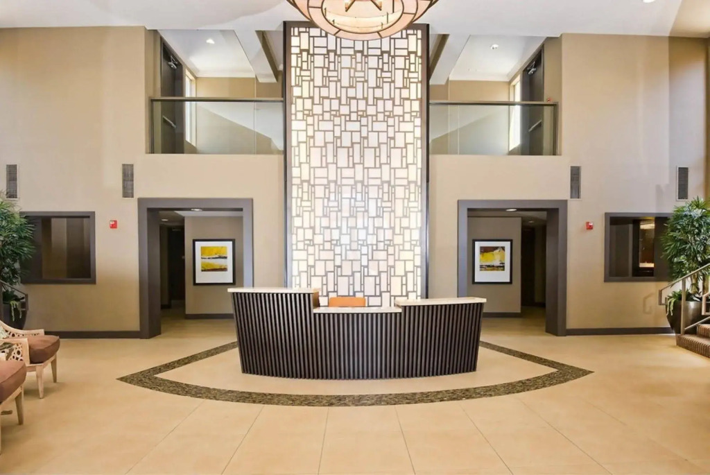 Global Luxury Suites at Lincoln Blvd