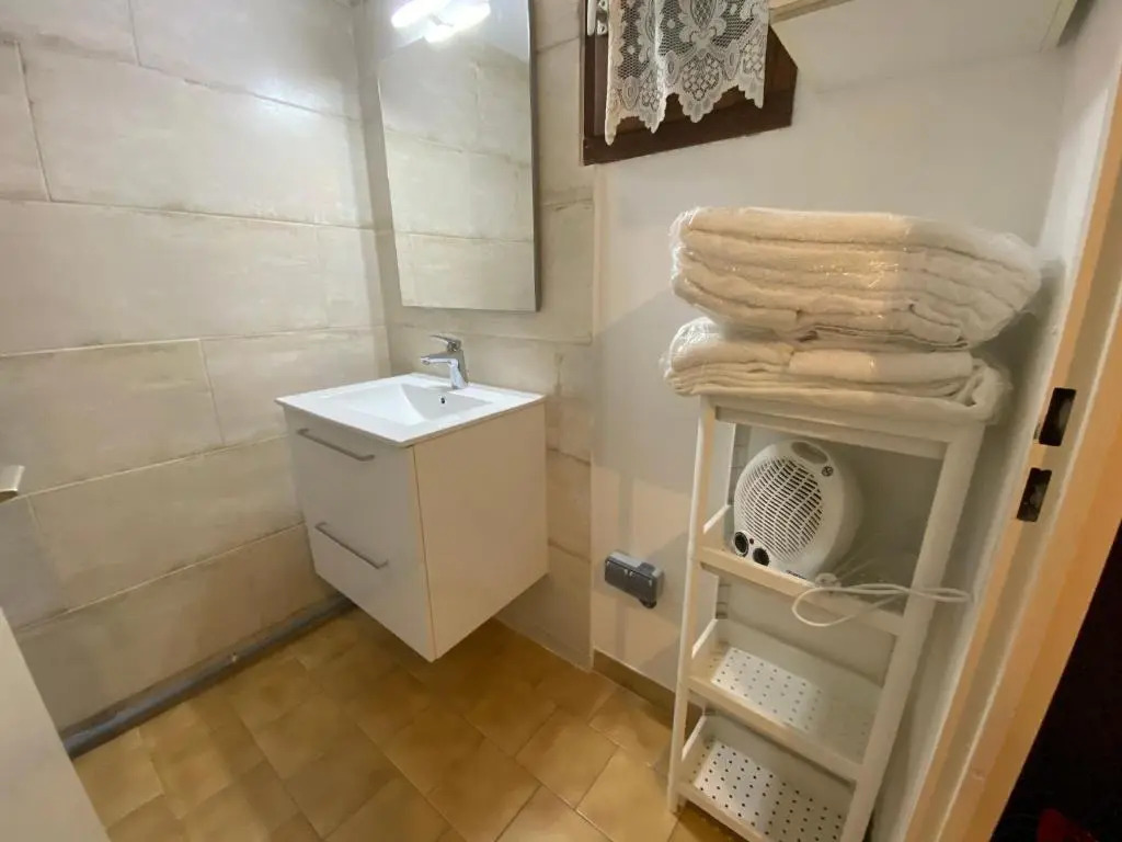 Superbe Duplex aux Saintes terrasse plein sud 3***