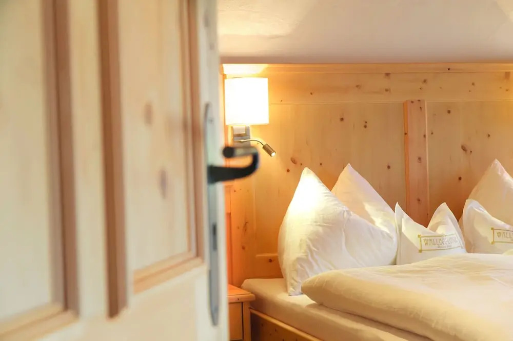 Wallegg Lodge - Alpine Premium Chalet - Ski In-Ski Out - Real Alpine Location Saalbach