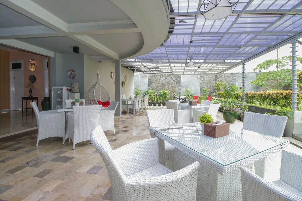 OYO 787 Hotel Kuwera Inn