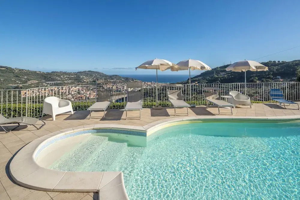 Villa Caroline private pool and seaview