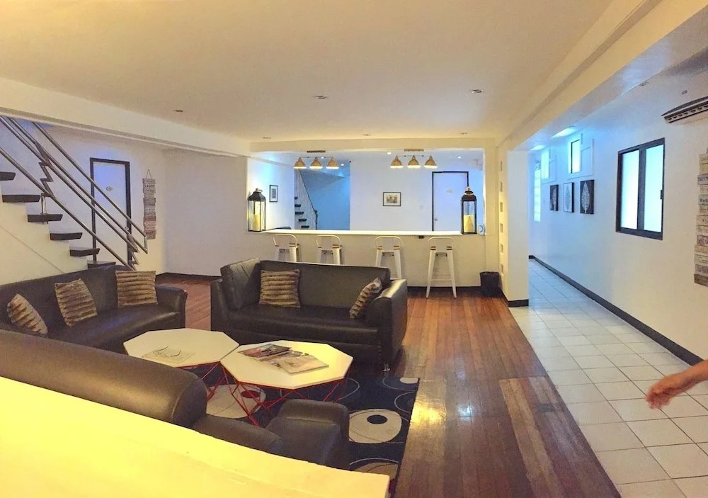 In & Out Guest House