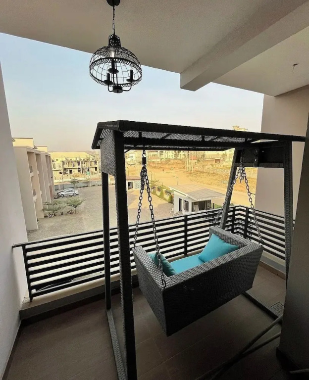Mavis Suites