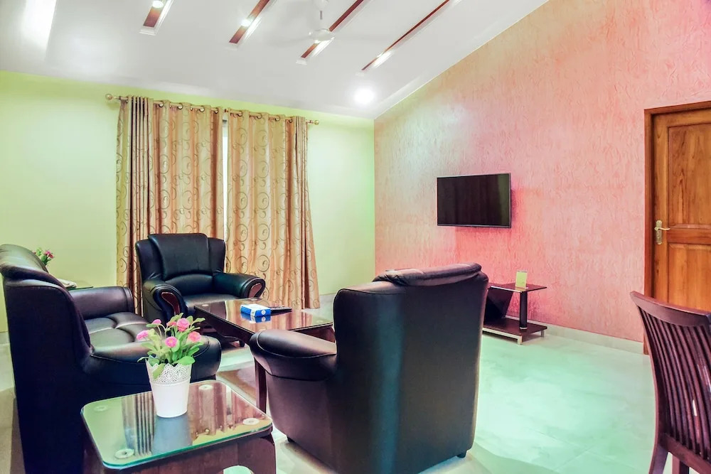FabHotel The Avenue