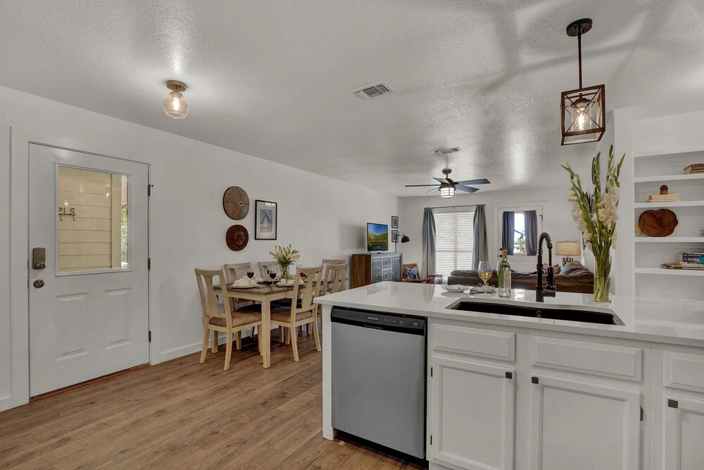 Luxury Casita 5min From Main St With Hot Tub