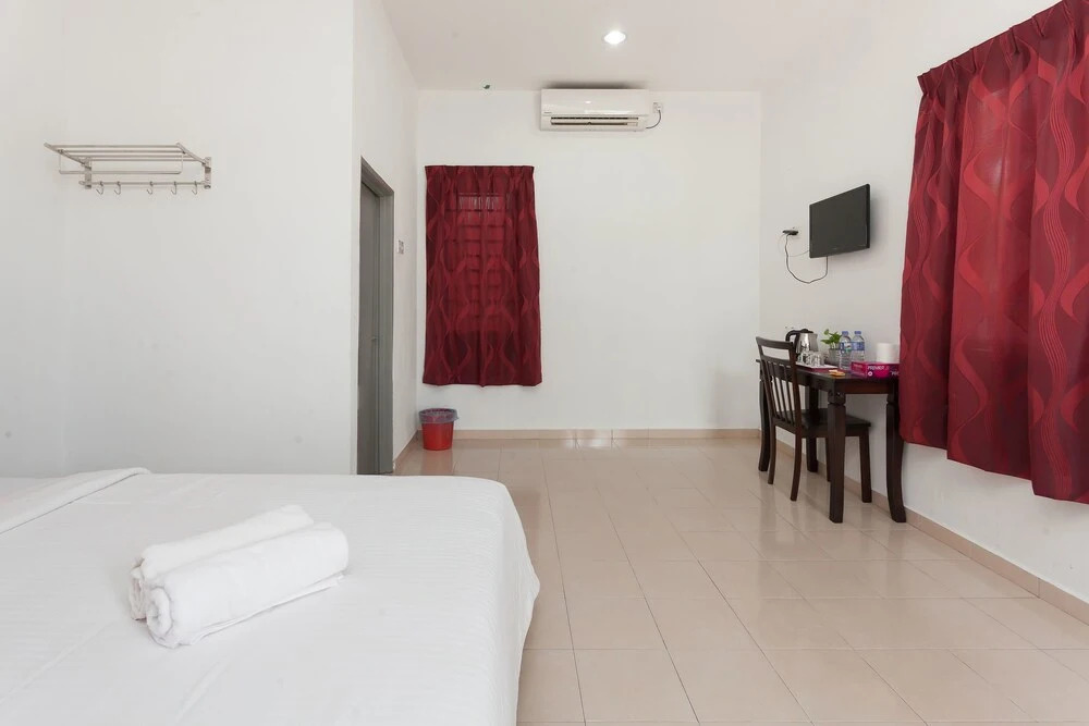 ZEN Rooms Tanjung Mali