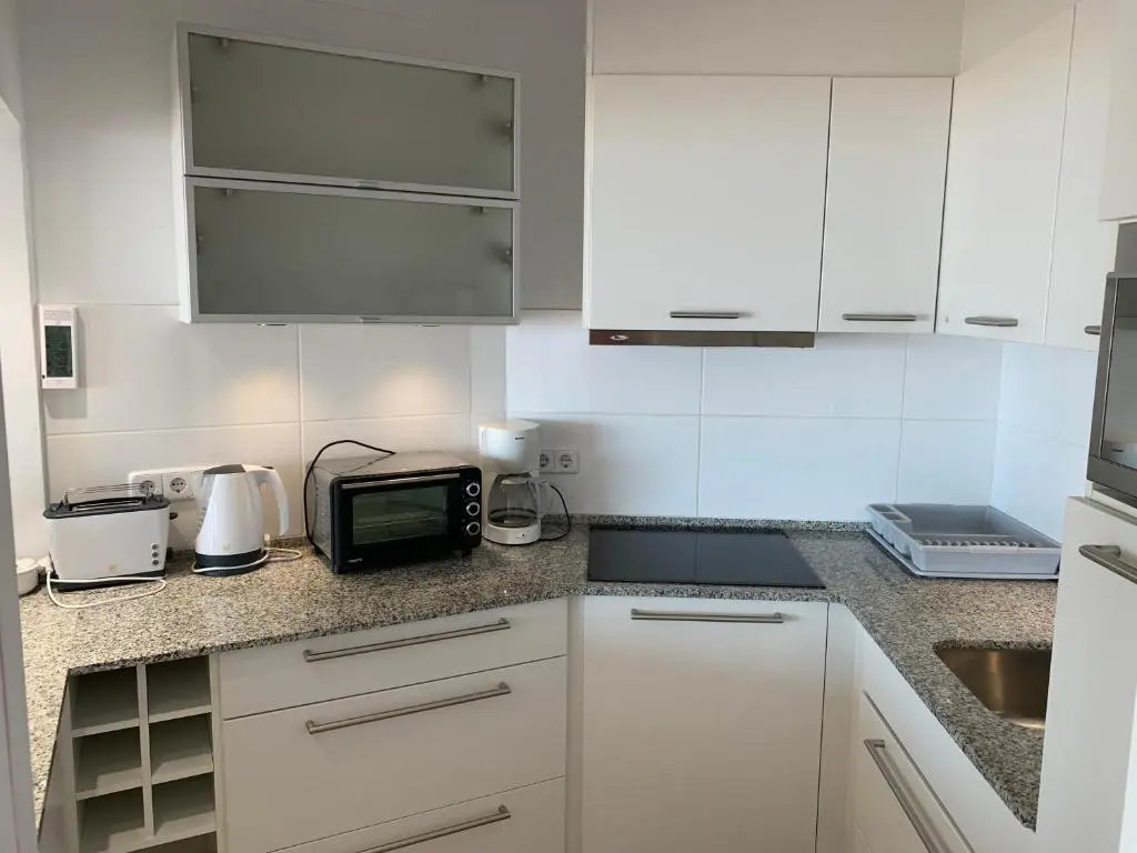 AwayDays - 802 - Incredible 1-Bed Apartment with Magical Views