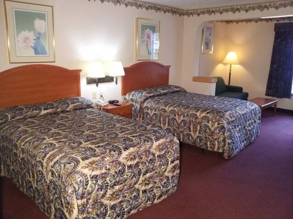 Bays Inn and Suites