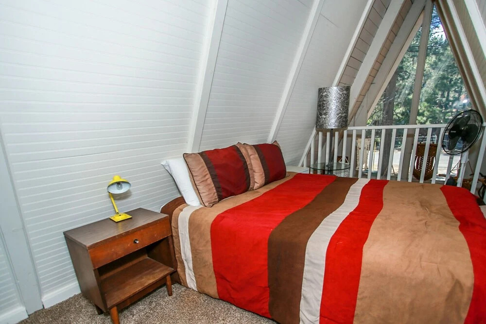 Sunrise Cottage-1800 by Big Bear Vacations