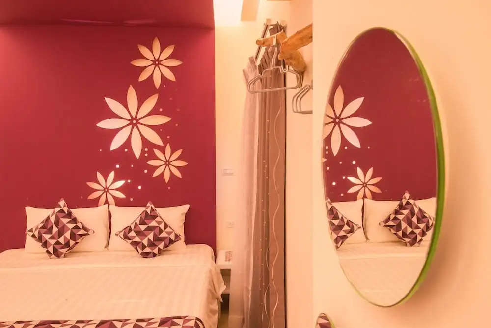Sapphire Inn