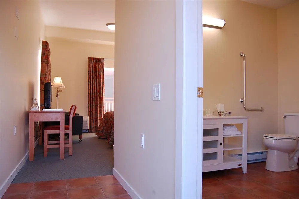 Summerland Motel