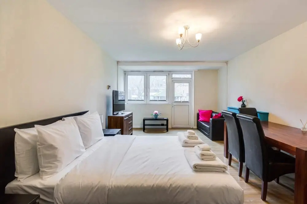Bright Studio Near Borough and The Shard