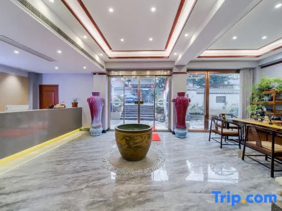 Thankyou Hotel (Zhengzhou Erqi Square West Street Subway Station Branch)
