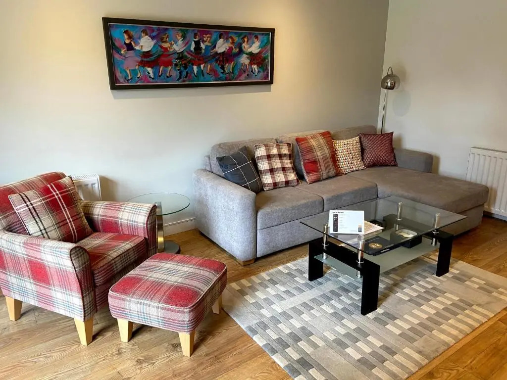 The Lochend Park View Residence No.3
