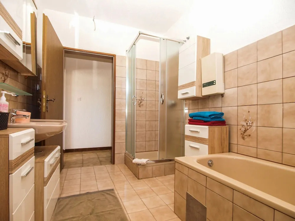 Apartment 692