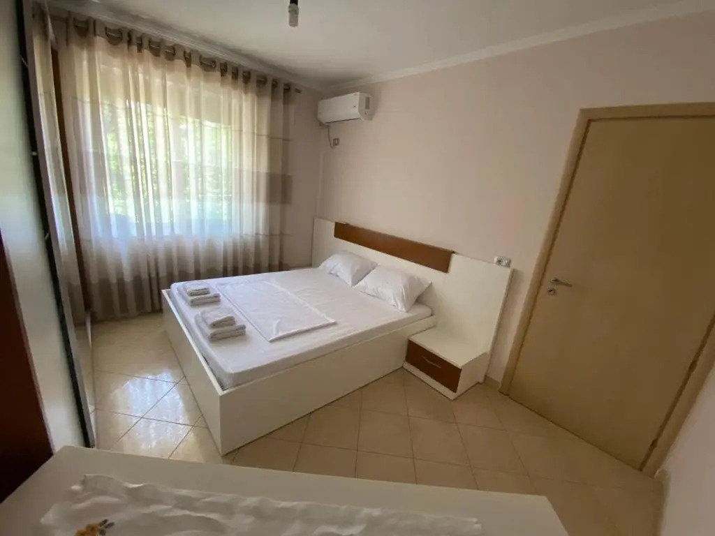 Alex 2 bedroom apartment