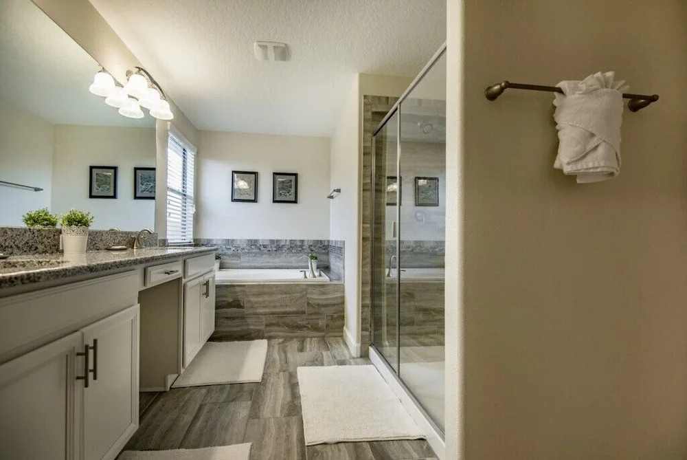 5476sc 6 Bedroom Home