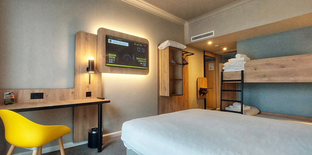 Отель B&B Hotel London Heathrow
