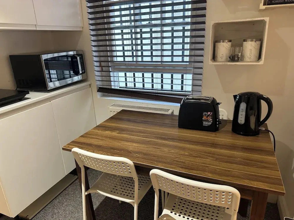 Kings Cross Nest Inn Studio Apartments