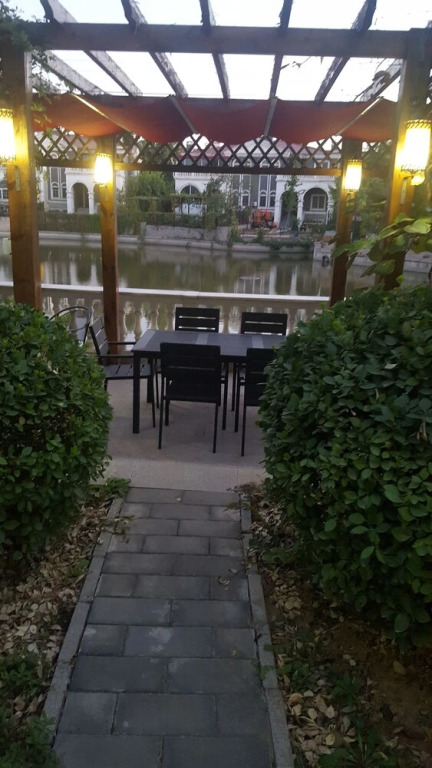 Li Manor