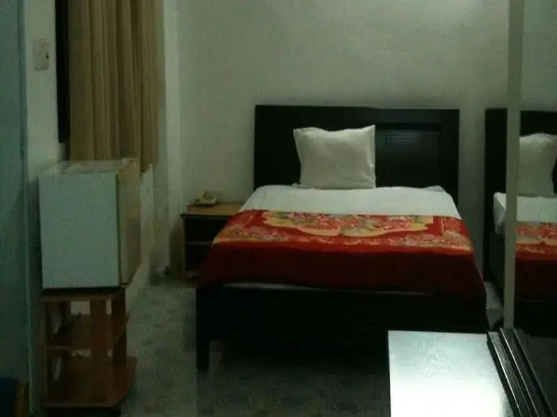Toan Cau Hotel