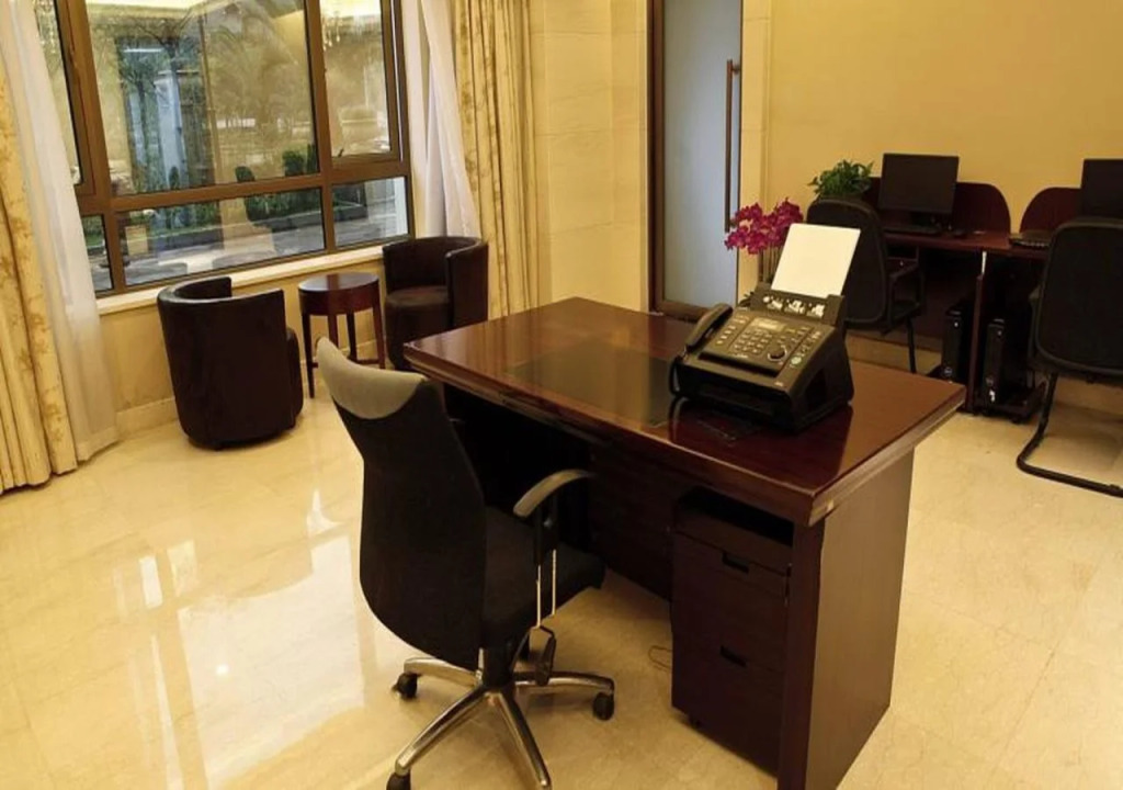Sovereign International Hotel