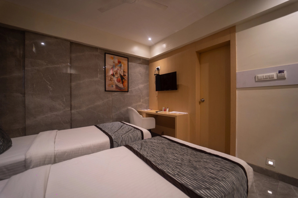 Shyanu Lords Eco Inn Airoli-Near Mindspace