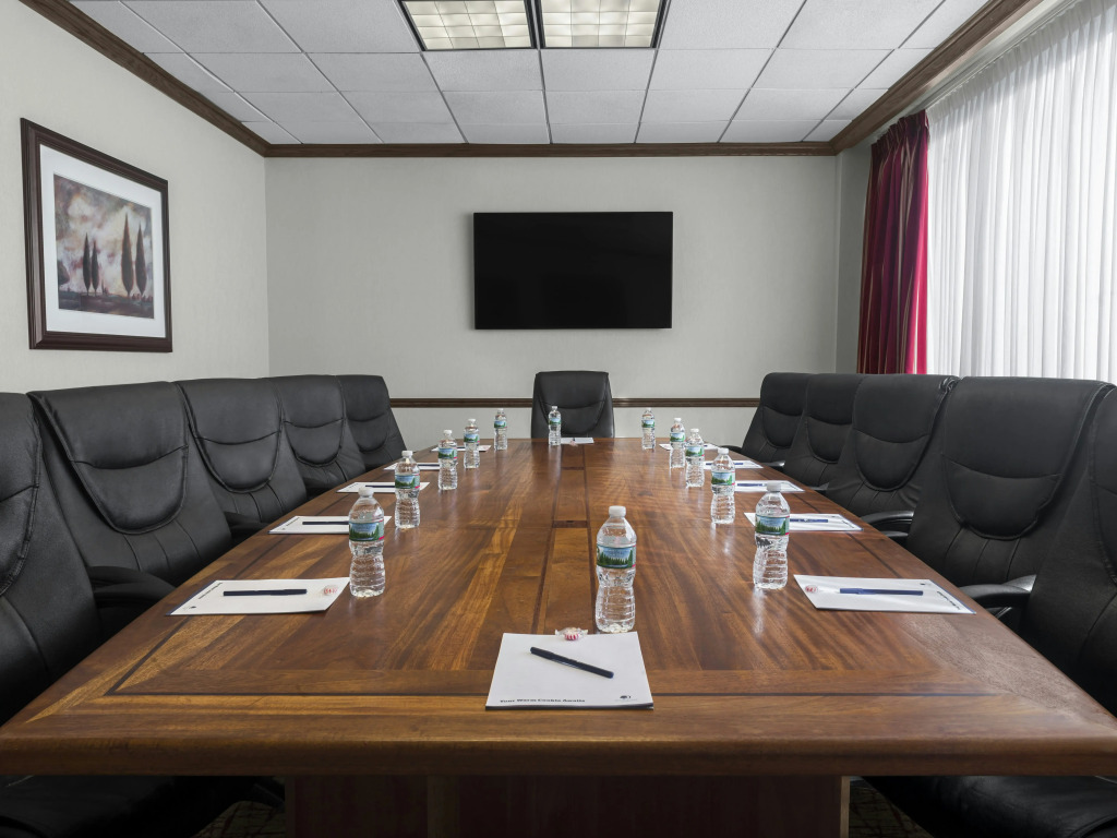 DoubleTree by Hilton Fort Lee/George Washington Bridge