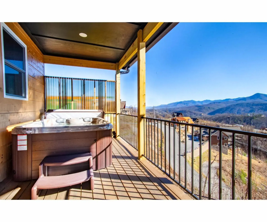 Sky Ridge Mountain View Wheelchair Accessible and Swim Spa