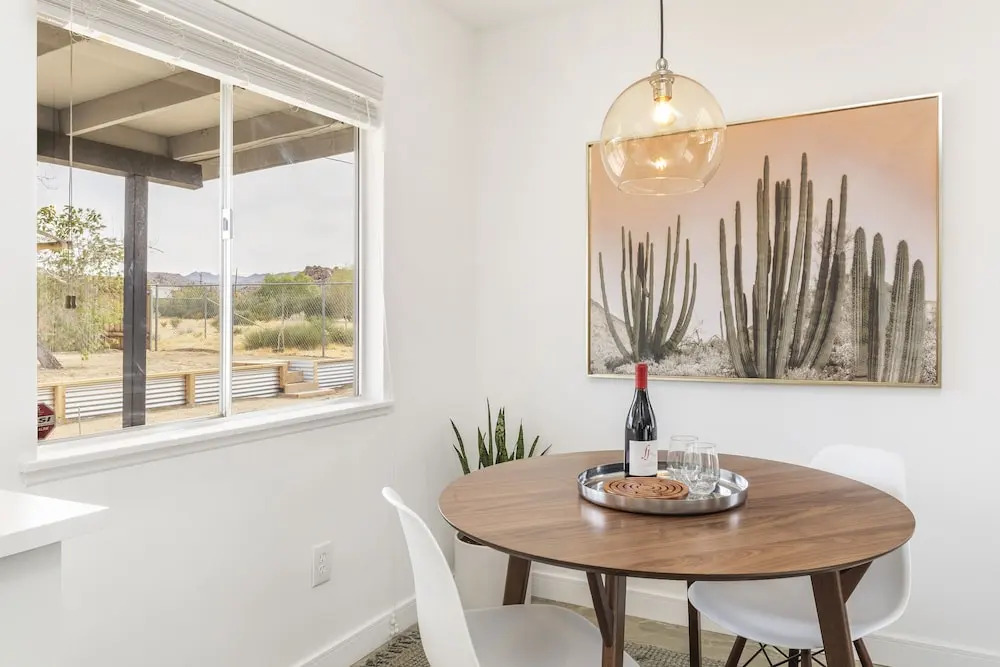 Live Centered with Hot Tub, Fire Pit In Joshua Tree home