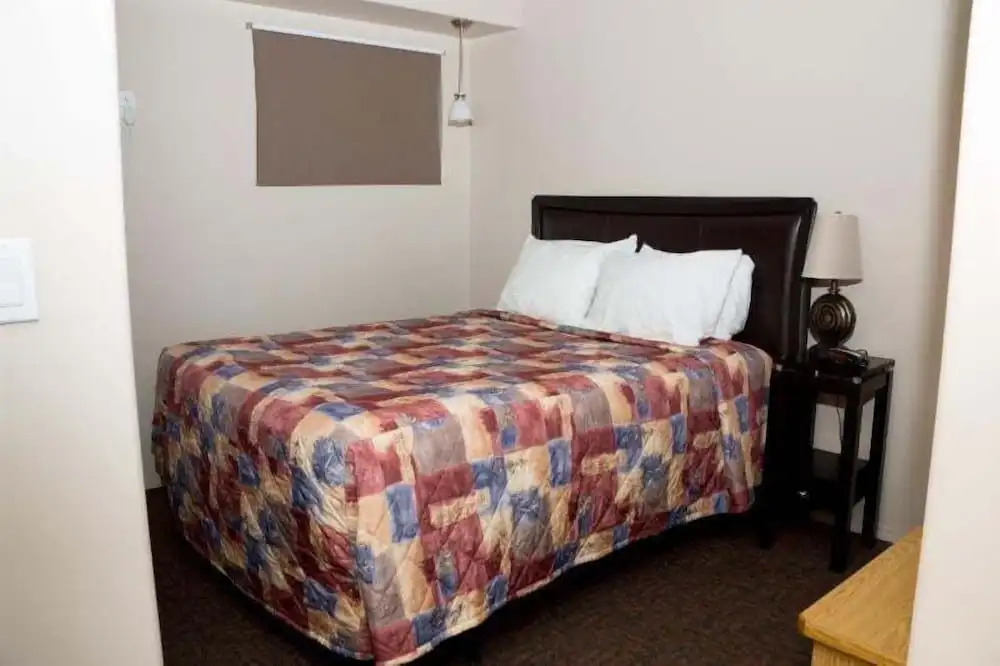 Thunderhill Motel