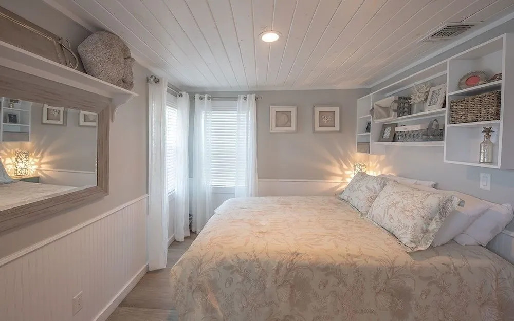 Silver C Cottage 523 by RedAwning