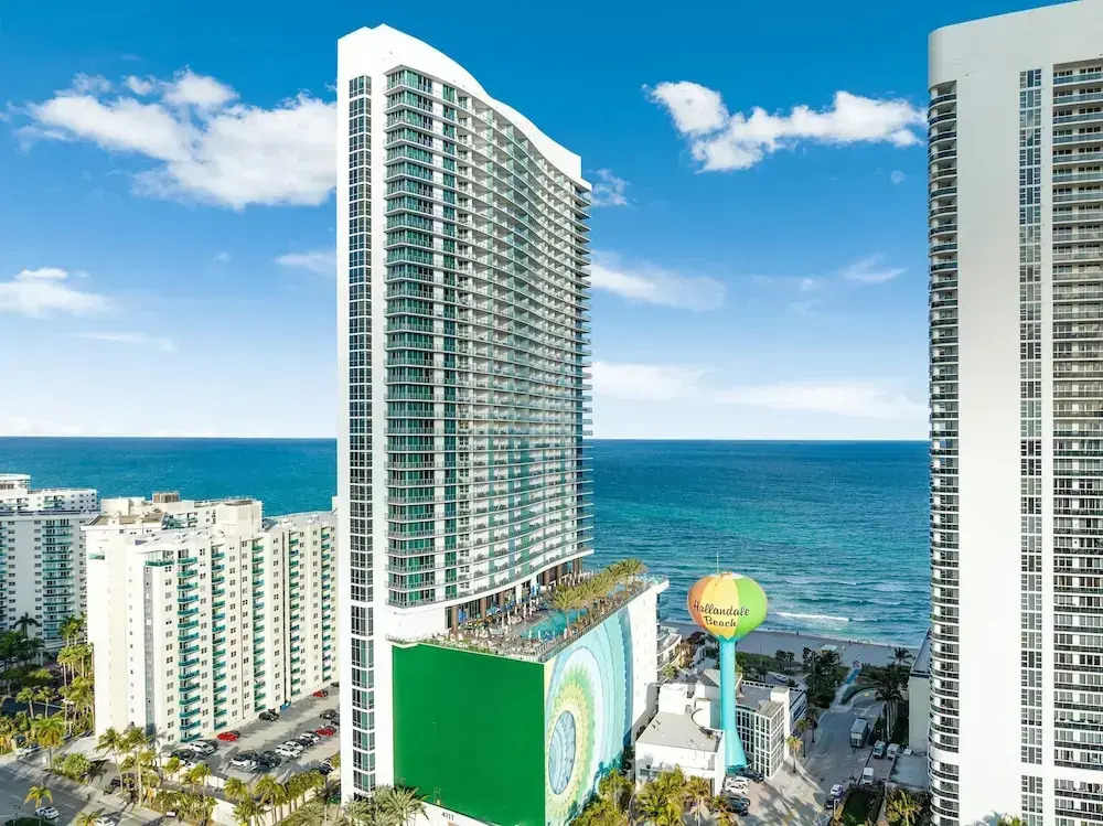 Luxe Stay at Hyde Resort -oceanfront Amenities
