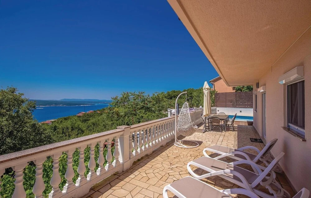 Cozy Apartment In Crikvenica