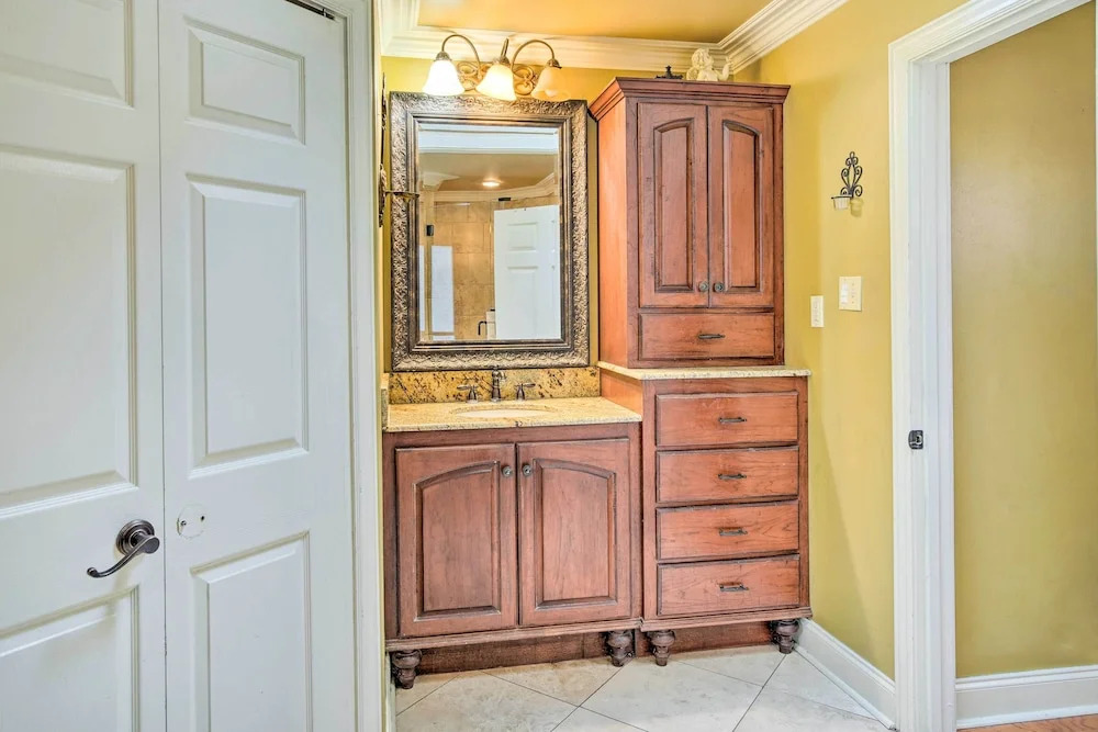 Charming Lafayette Home ~ 5 Mi to Downtown