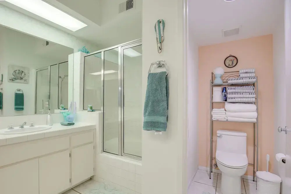 Steps to Community Pool & Spa: Palm Desert Condo!