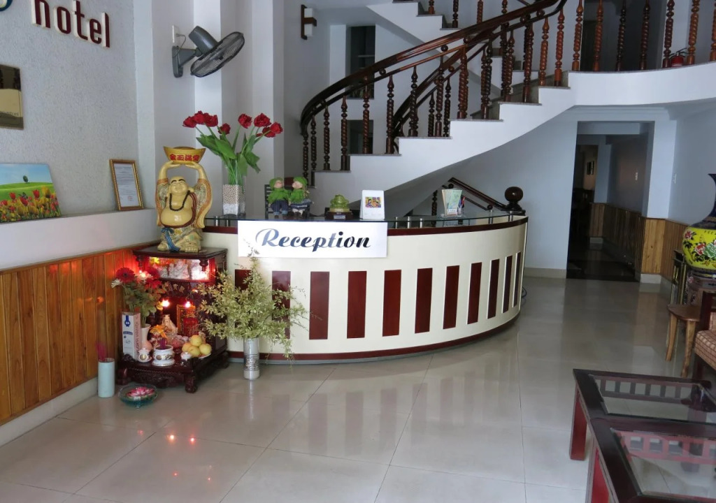 Hue Harmony Hotel