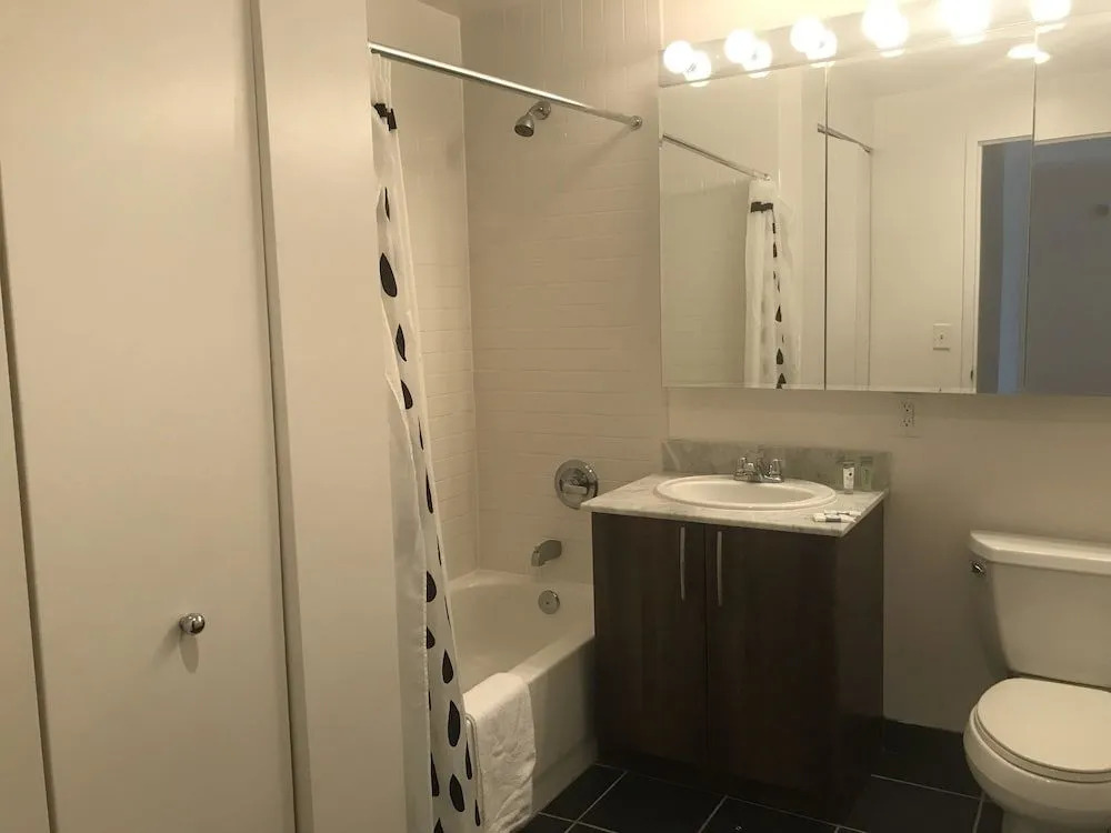 Downtown Luxury Suites