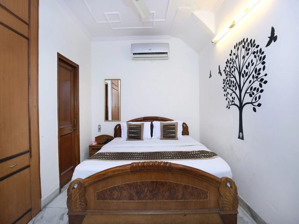 OYO Flagship 2431 Hotel Skylark