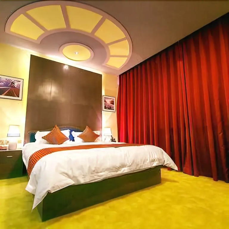 Boli 24 Fang Theme Hotel