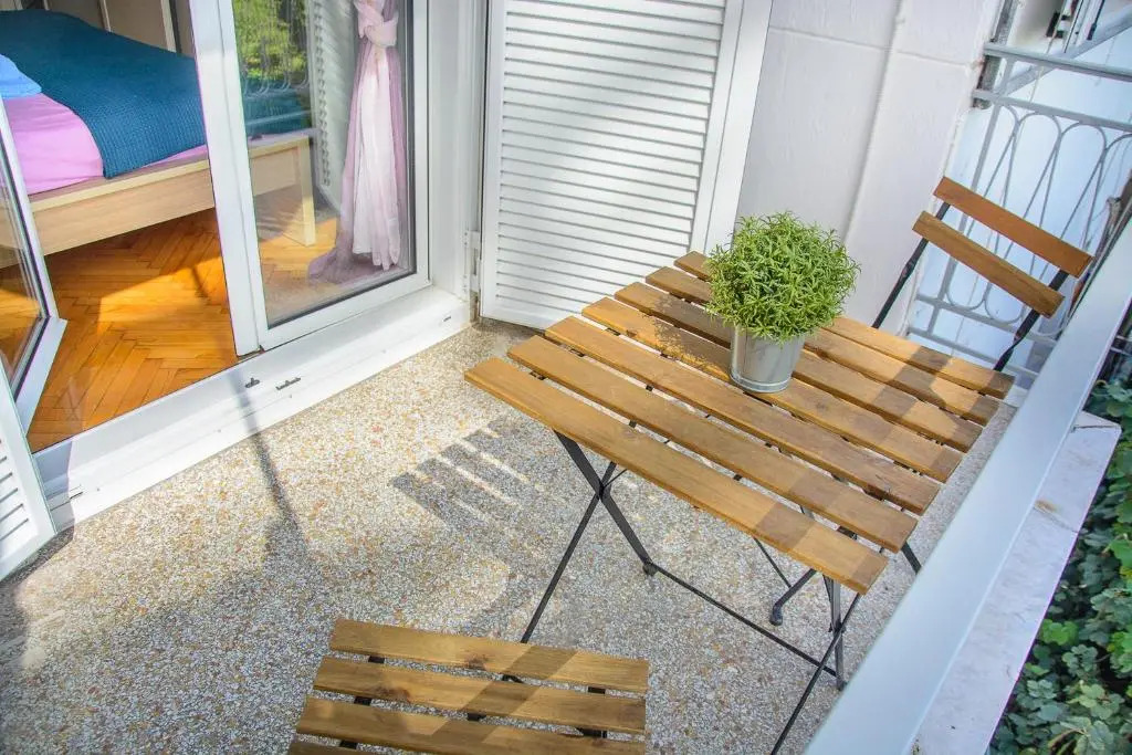 Fully renovated and relaxing apartment