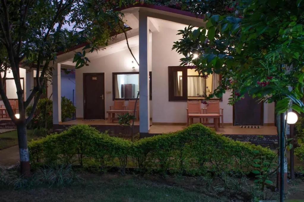 Bento Corbett Woods Resort