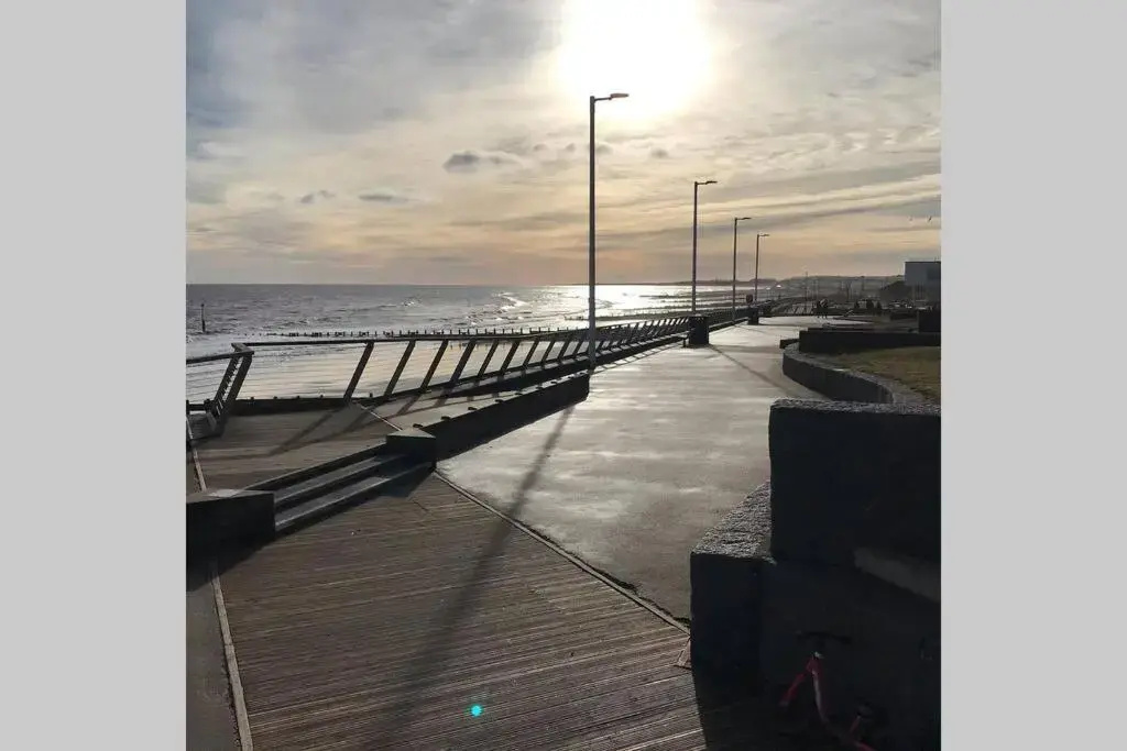 Hornsea Retreat Close to Sea - Sleeps 5