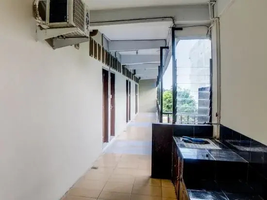 Hotel O Vania Guest HouseNearRSUP H Adam Malik
