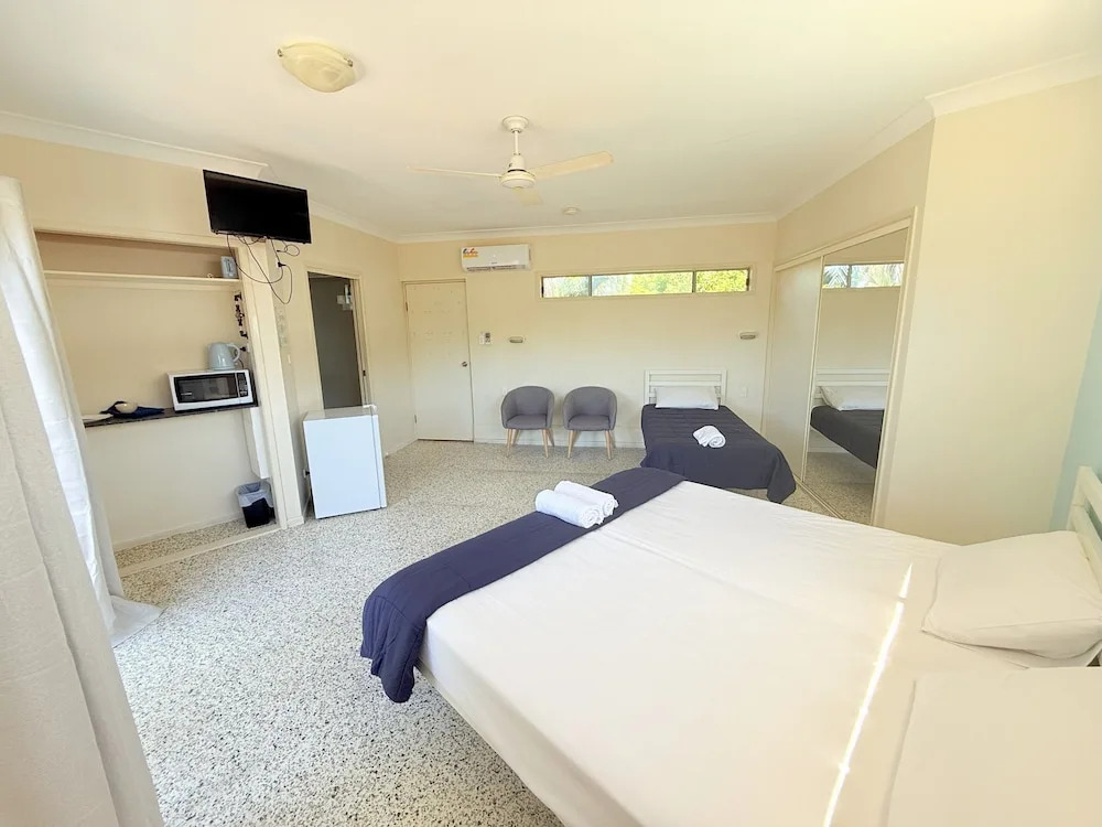 Emu Park Beach Resort