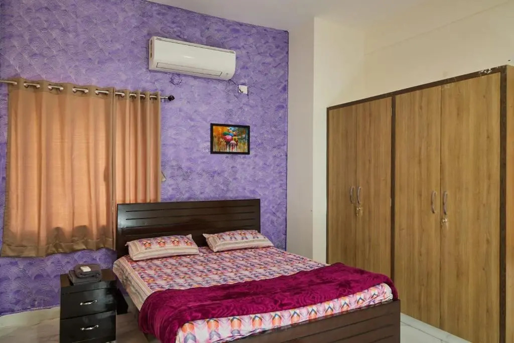 Chill place : 3 BHK with AC bedrooms and functional kitchen